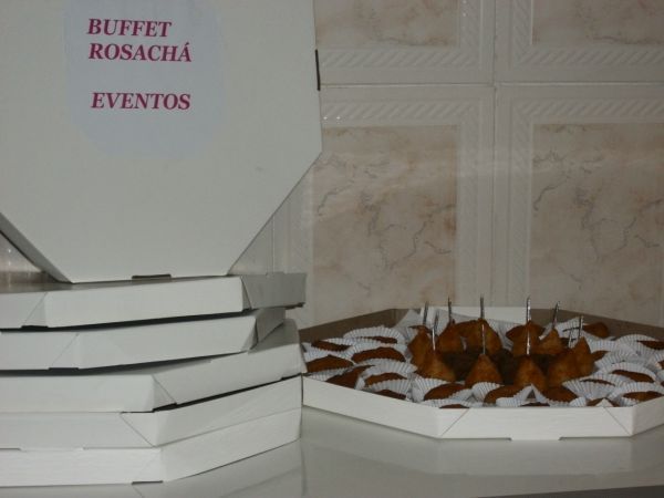 buffetrosacha.loja2.com.br/img/1561cb1f9b457a6eed8640a449663045.jpg