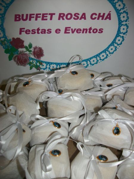 buffetrosacha.loja2.com.br/img/cceb20759228c78c7c16a12da0b42a4e.jpg